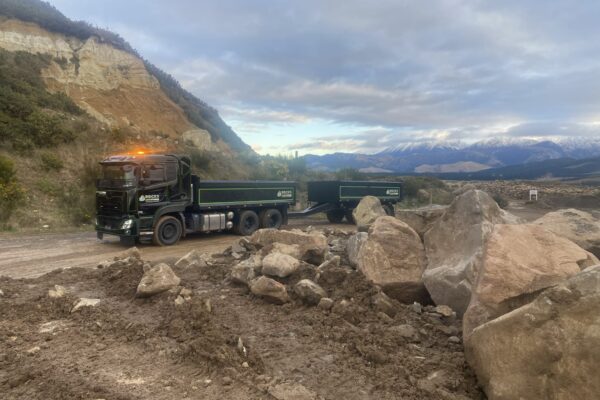 rocks_and_stones_aggrigates_boulders_decorative_stone_scree_0